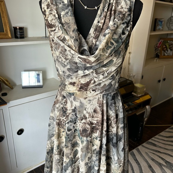Sleeveless gray, brown and blue mini sundress with rose design. Super cute! - Picture 9 of 10